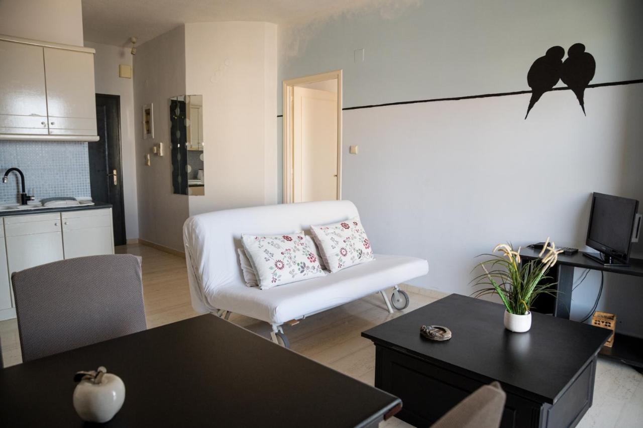Eftihia Apartments By The Sea Rethymno Esterno foto
