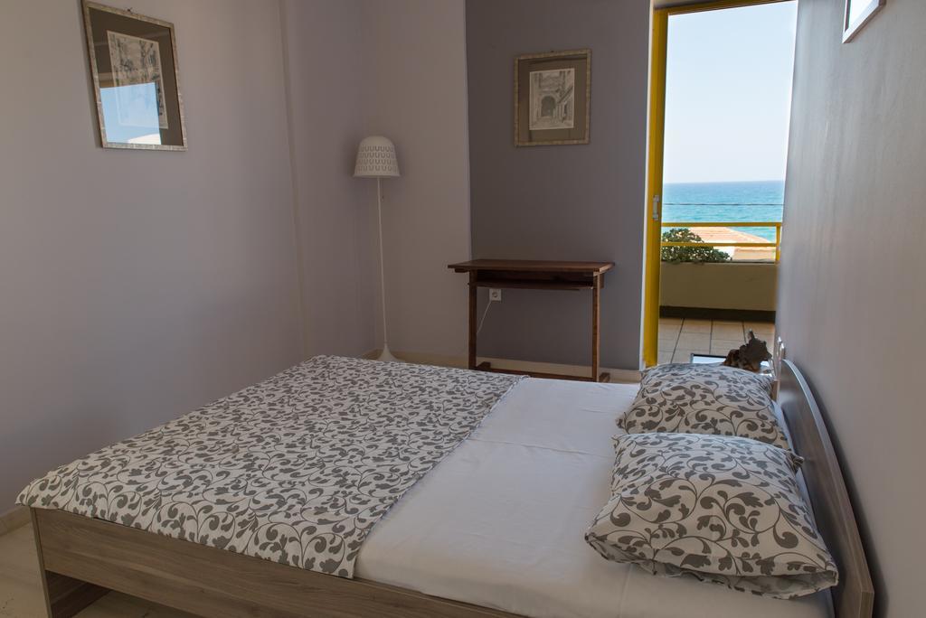 Eftihia Apartments By The Sea Rethymno Esterno foto